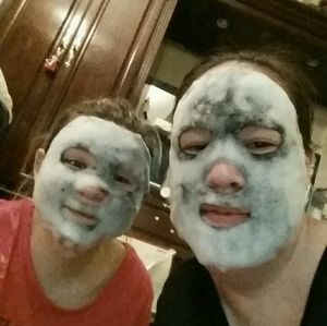 Meet your Posher, Regina